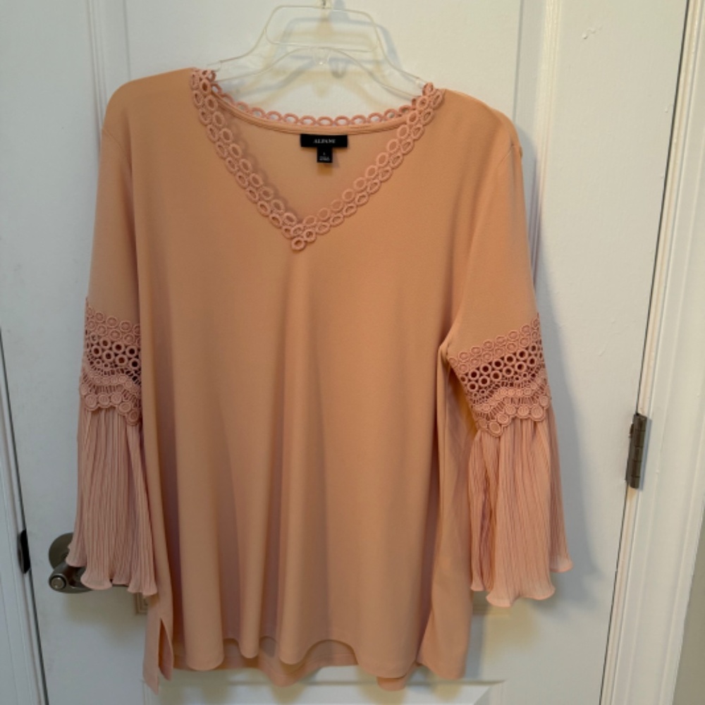 Alfani Women’s Elegant Blouse, Peach Color, Gorgeous Sleeves, Size Large